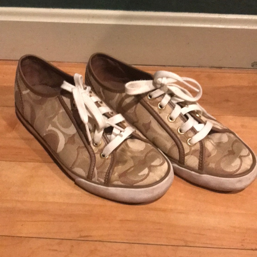 Size 7.5 coach sneakers